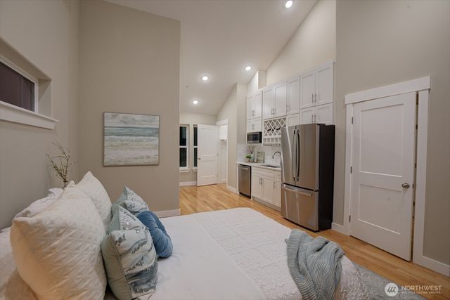 770 Columbia Street, Cathlamet, WA 98612