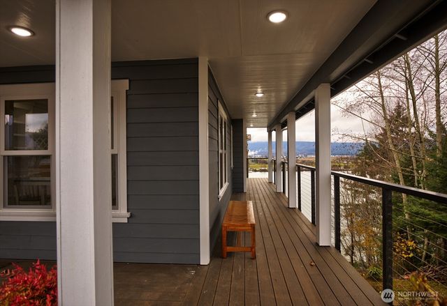 770 Columbia Street, Cathlamet, WA 98612