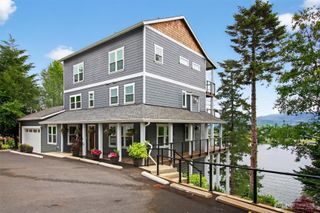 770 Columbia Street, Cathlamet, WA 98612