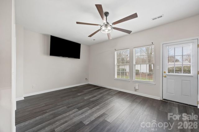 4108 Kenton Glenn Court NW, Concord, NC 28027