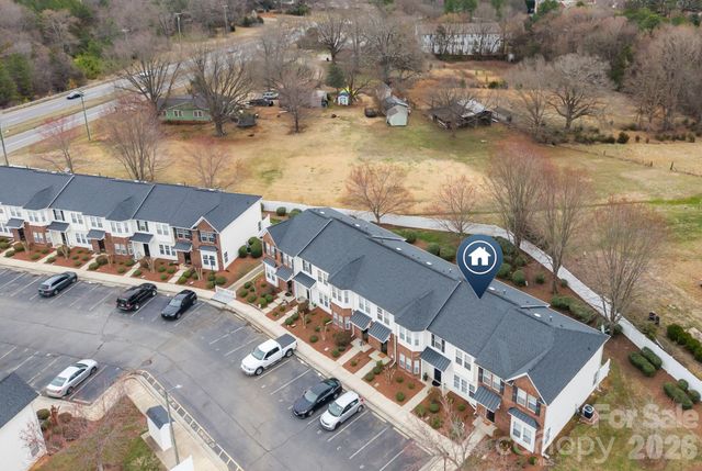 4108 Kenton Glenn Court NW, Concord, NC 28027