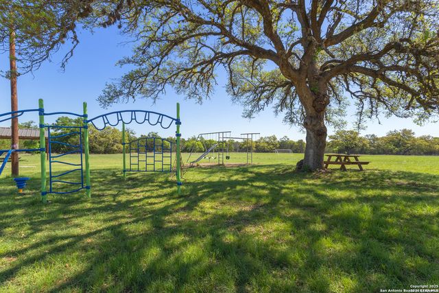 1615 Forest Lake, Spring Branch, TX 78070
