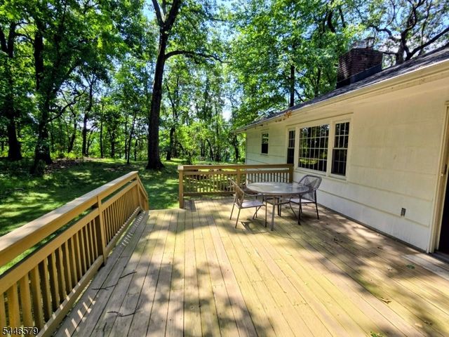 19 Dacotah Ave, Rockaway Twp., NJ 07866