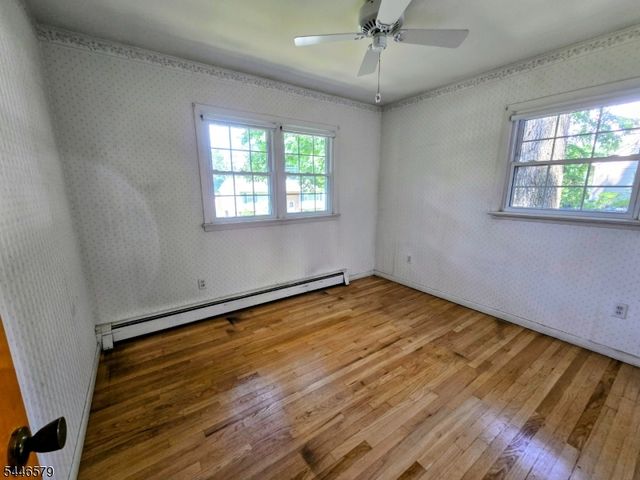 19 Dacotah Ave, Rockaway Twp., NJ 07866