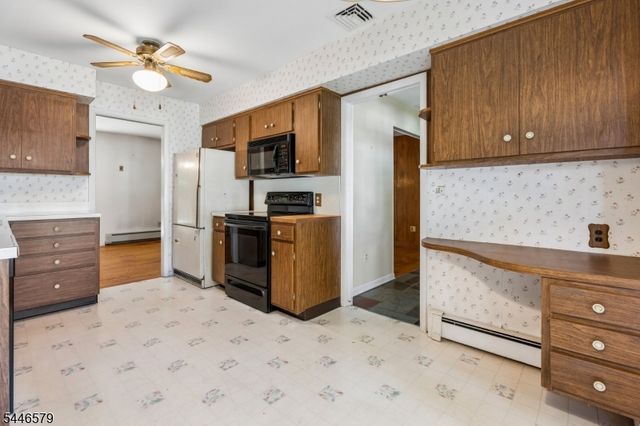 19 Dacotah Ave, Rockaway Twp., NJ 07866