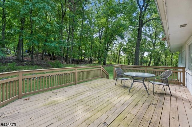 19 Dacotah Ave, Rockaway Twp., NJ 07866