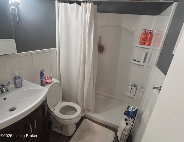 1924 Goldsmith Ln UNIT 42, Louisville, KY 40218