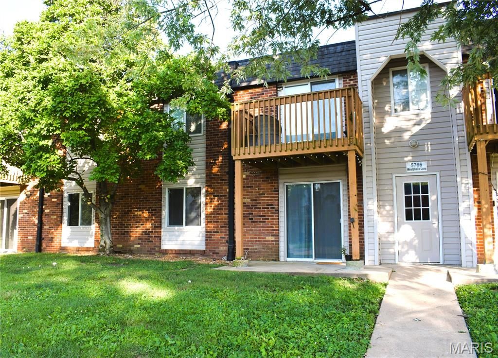 5766 Westphalia Lane B, Oakville, MO 63129
