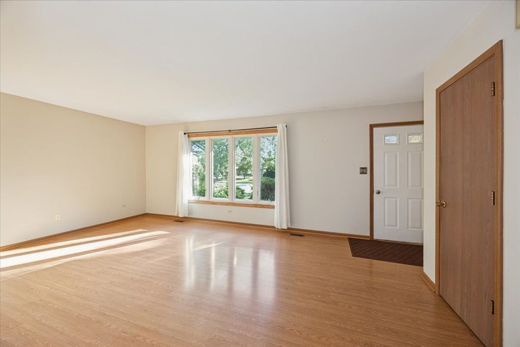 1006 Longford Drive, Westmont, IL 60559 — photo 4