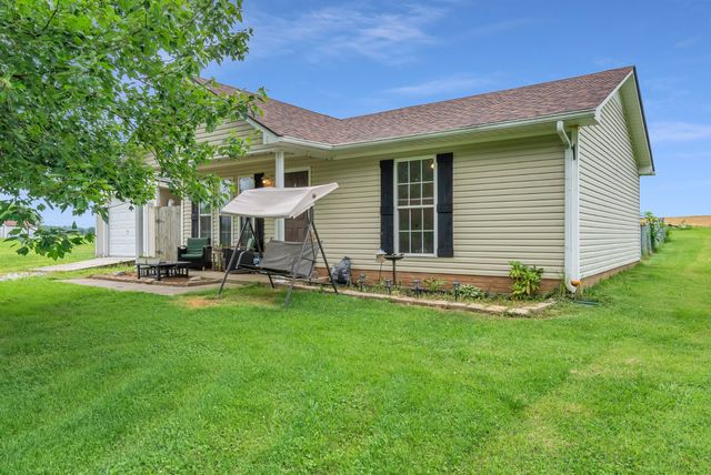 265 Bumpus Mill Rd, Oak Grove, KY 42262