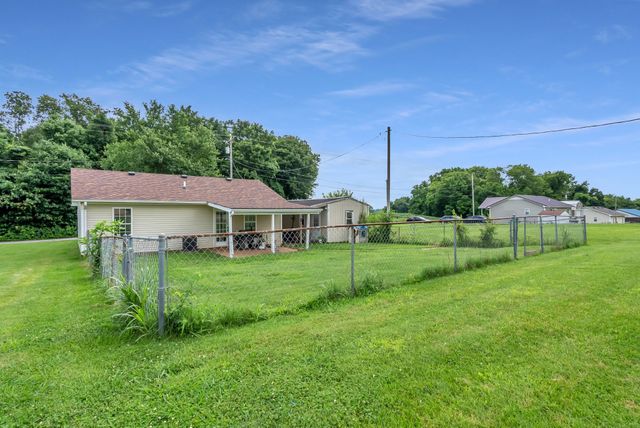 265 Bumpus Mill Rd, Oak Grove, KY 42262