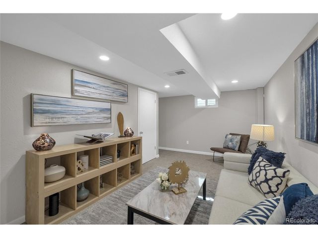 8995 Field St 11, Broomfield, CO 80021