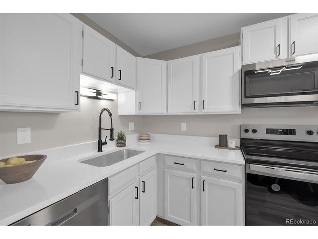 8995 Field St 11, Broomfield, CO 80021