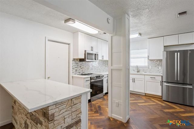 907 Willowbrook Street, Copperas Cove, TX 76522