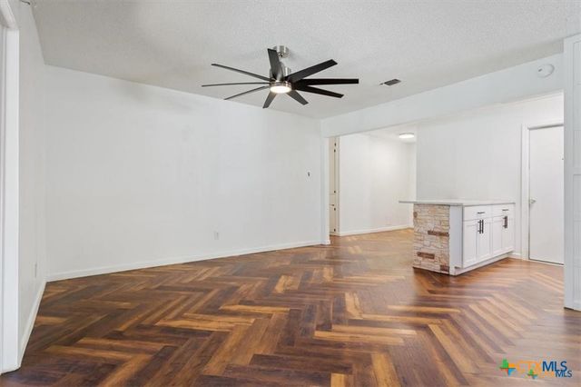 907 Willowbrook Street, Copperas Cove, TX 76522