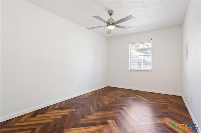 907 Willowbrook Street, Copperas Cove, TX 76522