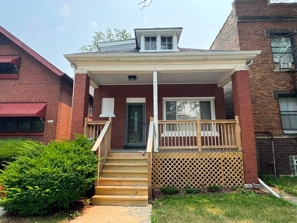 7653 S Saint Lawrence Avenue, Chicago, IL 60619 — exterior