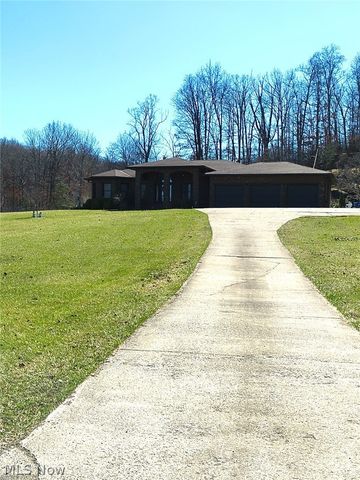 10174 Veto Road, Belpre, OH 45714
