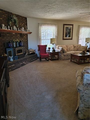 10174 Veto Road, Belpre, OH 45714