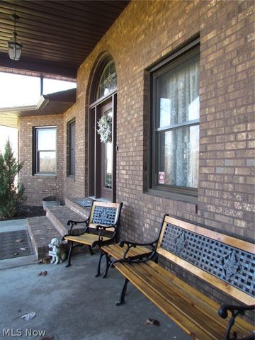 10174 Veto Road, Belpre, OH 45714