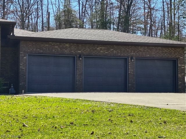 10174 Veto Road, Belpre, OH 45714