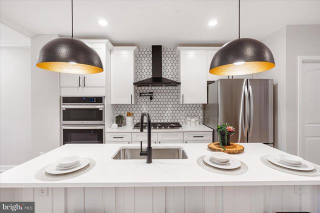 1028 N FULTON AVE, Baltimore, MD 21217