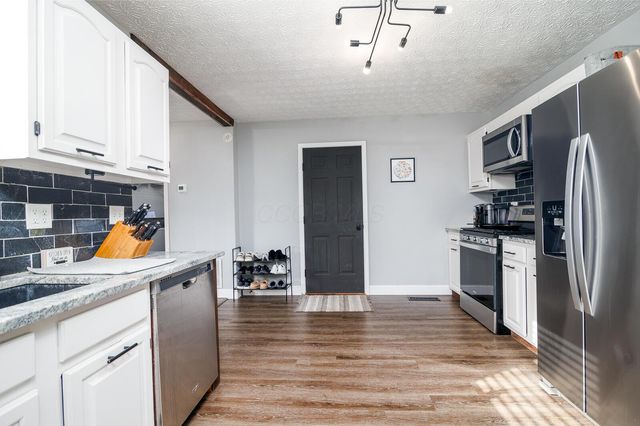 225 Edwards Road, Circleville, OH 43113