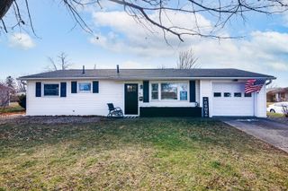 225 Edwards Road, Circleville, OH 43113