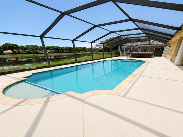 3598 Turtle Island Ct, West Palm Beach, FL 33411