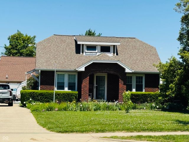2722 17th Street, Columbus, IN 47201