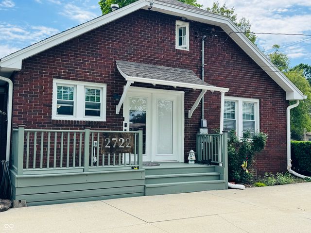2722 17th Street, Columbus, IN 47201