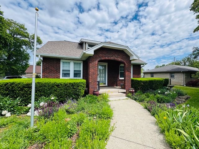 2722 17th Street, Columbus, IN 47201