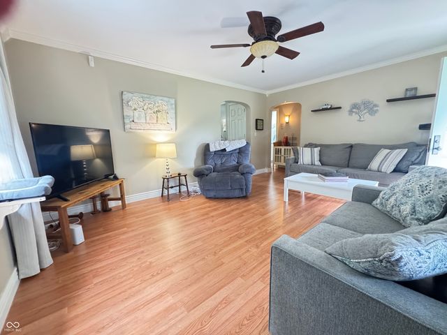 2722 17th Street, Columbus, IN 47201