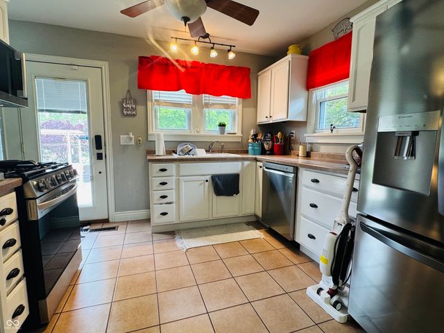 2722 17th Street, Columbus, IN 47201