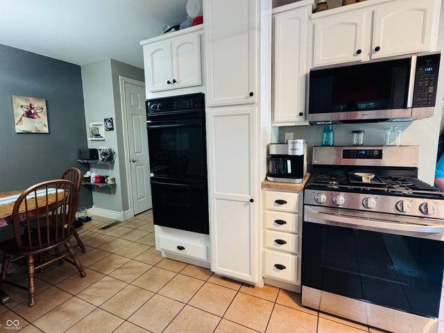 2722 17th Street, Columbus, IN 47201