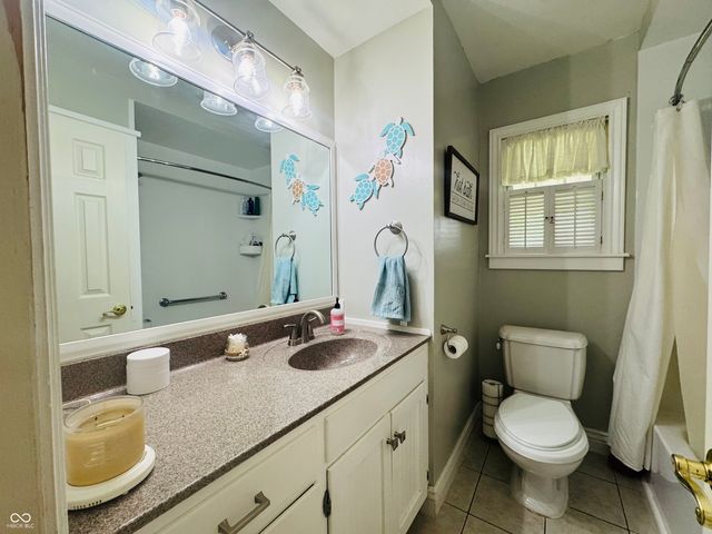 2722 17th Street, Columbus, IN 47201
