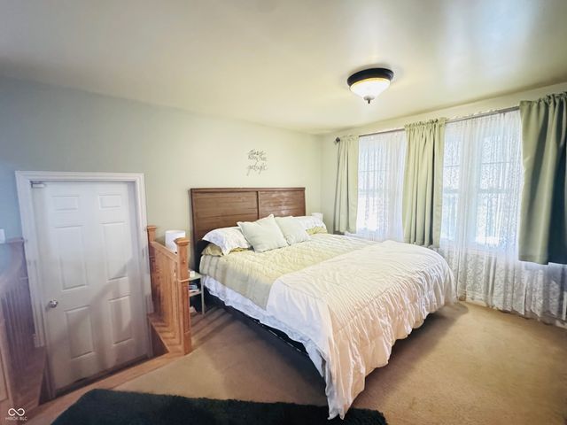 2722 17th Street, Columbus, IN 47201