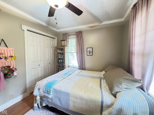 2722 17th Street, Columbus, IN 47201