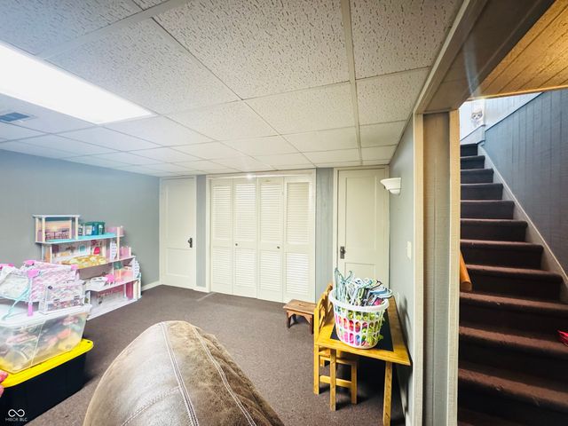 2722 17th Street, Columbus, IN 47201