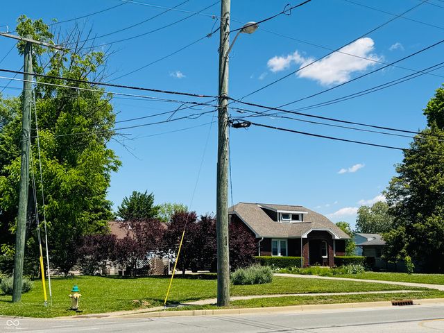 2722 17th Street, Columbus, IN 47201