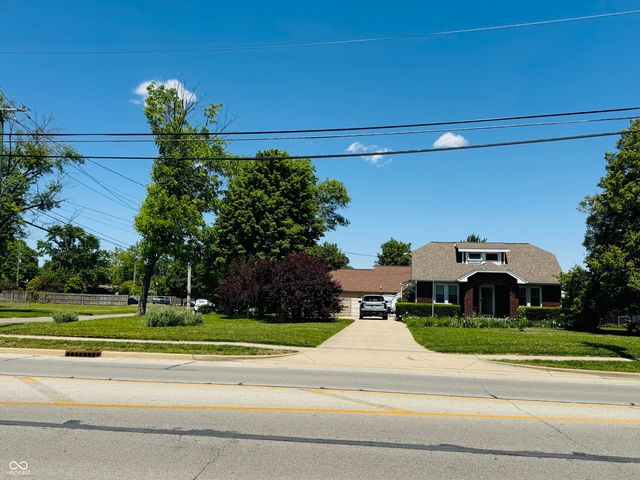 2722 17th Street, Columbus, IN 47201
