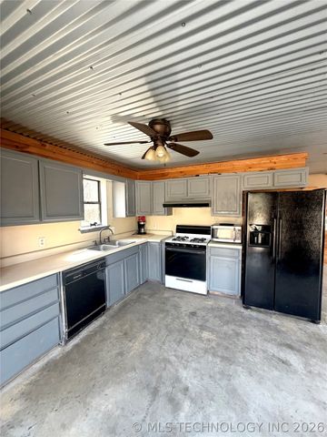 215 N Eagle Bluff, Cleveland, OK 74020