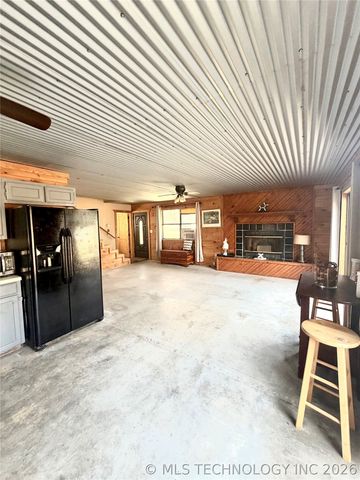 215 N Eagle Bluff, Cleveland, OK 74020