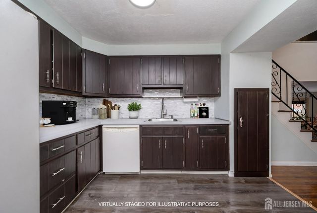 16 N Lincoln Avenue N, Colonia, NJ 07067