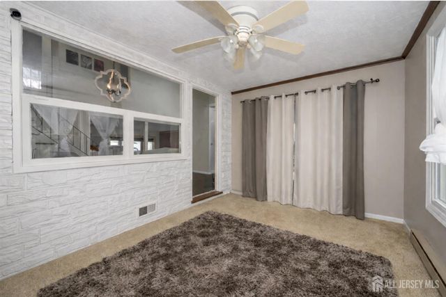 16 N Lincoln Avenue N, Colonia, NJ 07067