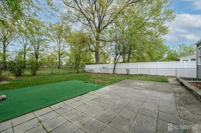 16 N Lincoln Avenue N, Colonia, NJ 07067