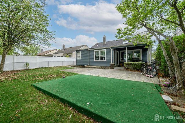 16 N Lincoln Avenue N, Colonia, NJ 07067