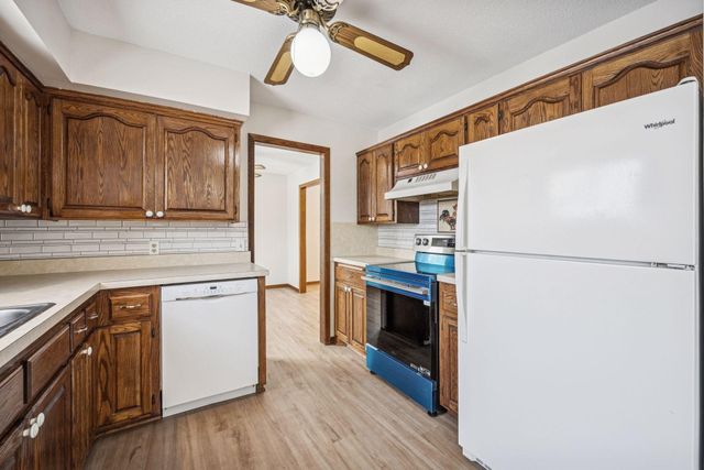 7050 Pioneer Trail, Greenfield, MN 55357