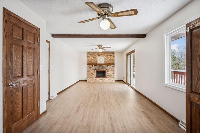 7050 Pioneer Trail, Greenfield, MN 55357