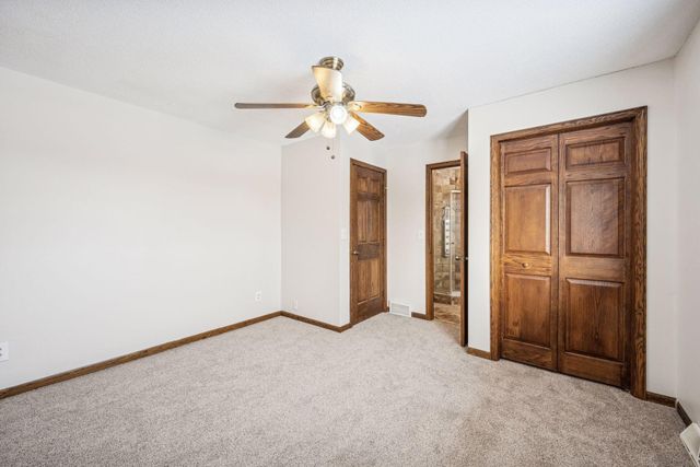 7050 Pioneer Trail, Greenfield, MN 55357